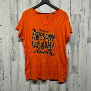 women’s 2x shirt this is my awesome grandma costume shirt! Excellent condition!